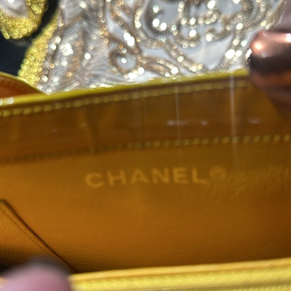 AUTHENTIC CHANEL PATENT LEATHER TOTE HANDLE BAG MADE IN FRANCE  6251903 - Picture 6 of 15